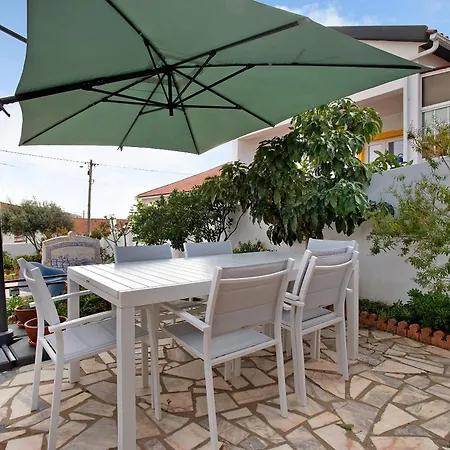 Calma House Apartman Santo Isidoro